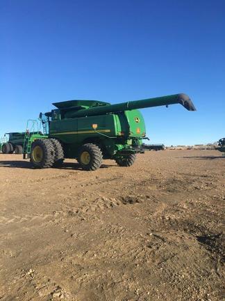 2011 John Deere 9870 STS Combine