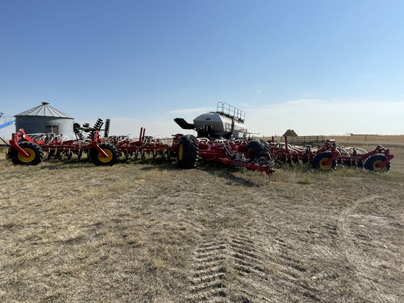 2022 Bourgault 3335-75/91300 Air Seeder