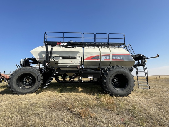 2022 Bourgault 3335-75/91300 Air Seeder