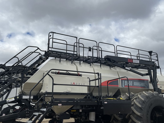 2022 Bourgault 3335 Air Seeder