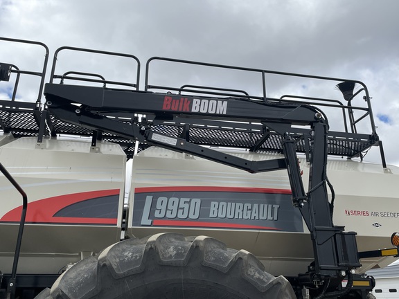 2022 Bourgault 3335 Air Seeder