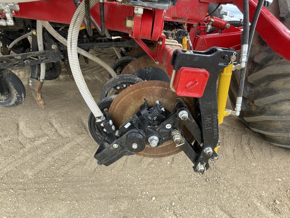 2022 Bourgault 3335 Air Seeder