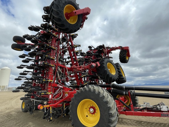 2022 Bourgault 3335 Air Seeder