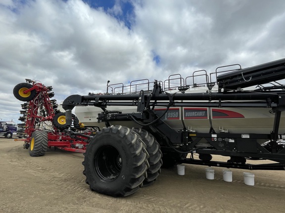 2022 Bourgault 3335 Air Seeder