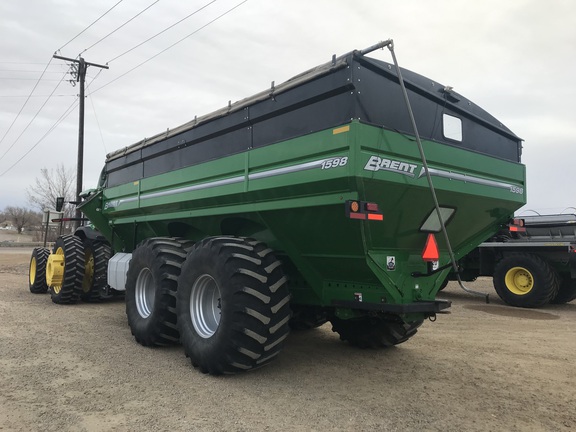 2023 Brent 1598 Grain Cart