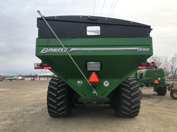 2023 Brent 1598 Grain Cart