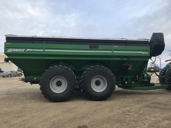 2023 Brent 1598 Grain Cart