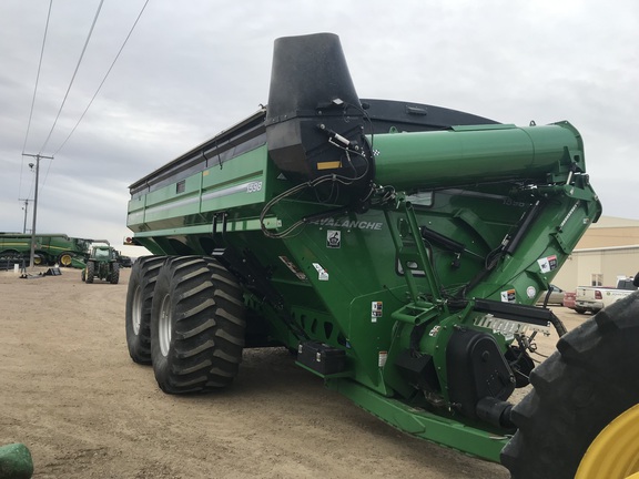 2023 Brent 1598 Grain Cart