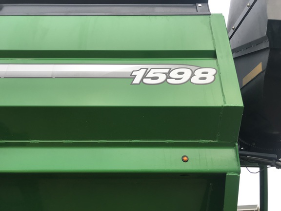 2023 Brent 1598 Grain Cart