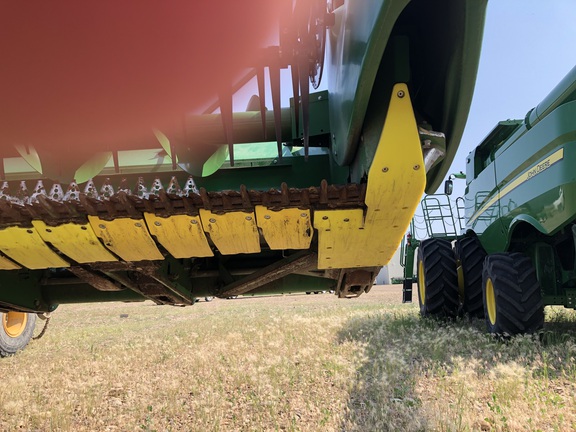 2020 John Deere 745FD Header Combine