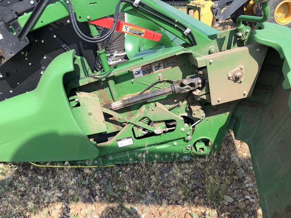 2020 John Deere 745FD Header Combine