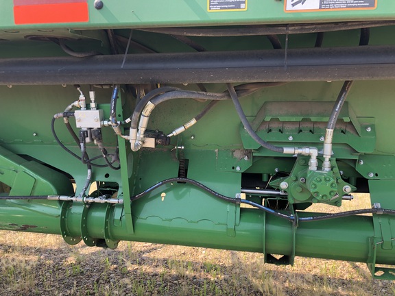 2020 John Deere 745FD Header Combine