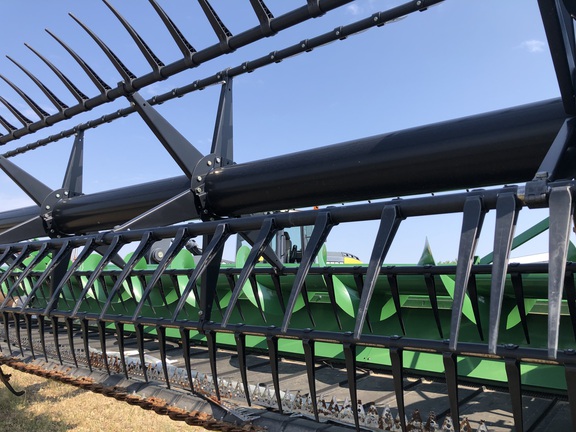 2020 John Deere 745FD Header Combine