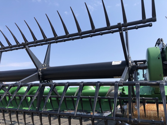 2020 John Deere 745FD Header Combine