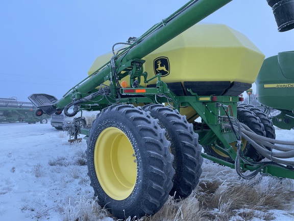 2017 John Deere 1890 Air Seeder