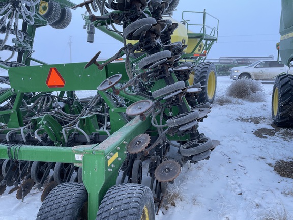 2017 John Deere 1890 Air Seeder