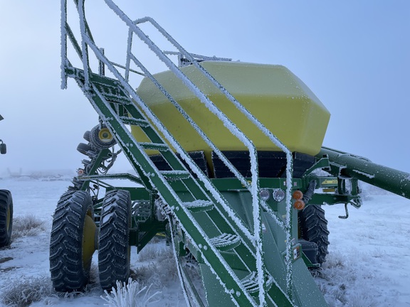 2017 John Deere 1890 Air Seeder