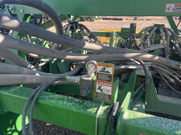 2017 John Deere 1890 Air Seeder