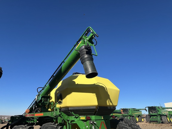 2017 John Deere 1890 Air Seeder