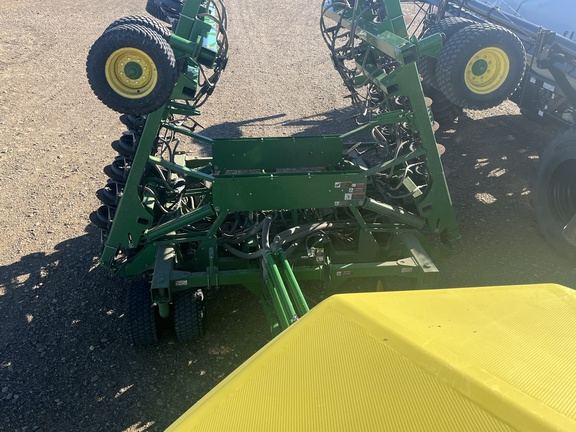 2017 John Deere 1890 Air Seeder