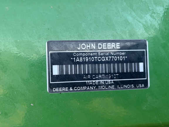 2017 John Deere 1890 Air Seeder