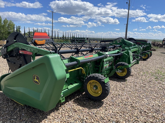 2023 John Deere HD40R Header Combine