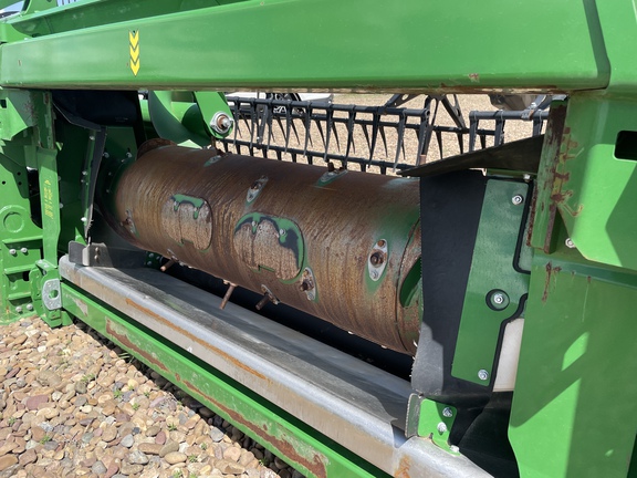 2023 John Deere HD40R Header Combine