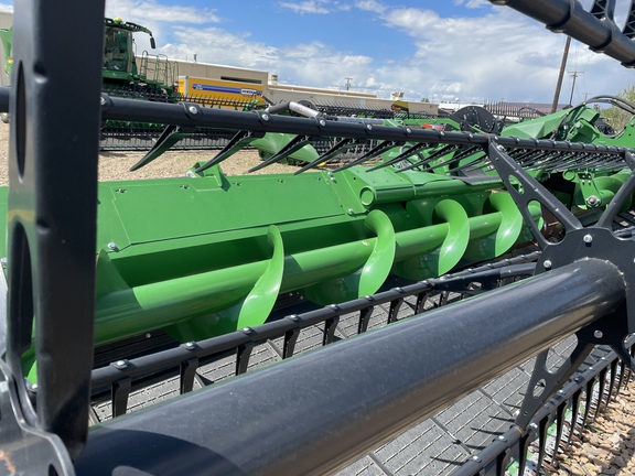 2023 John Deere HD40R Header Combine