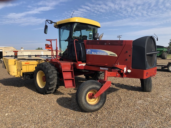 2013 New Holland H8060 Windrower