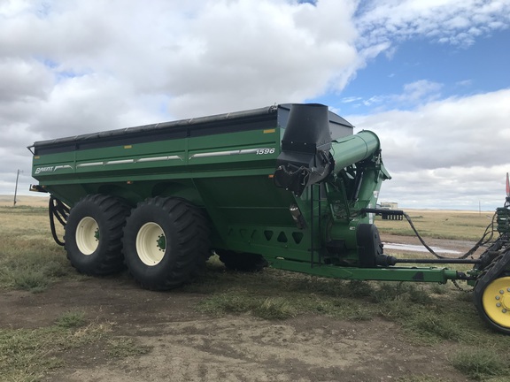 2014 Brent 1596 Grain Cart