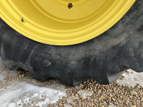 2019 John Deere 9520R Tractor 4WD