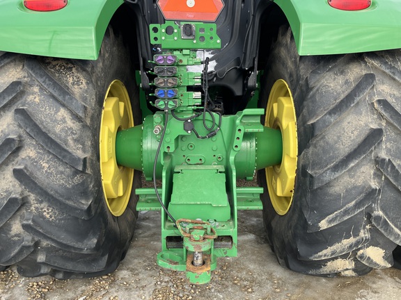 2019 John Deere 9520R Tractor 4WD