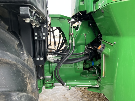 2019 John Deere 9520R Tractor 4WD