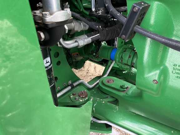 2019 John Deere 9520R Tractor 4WD