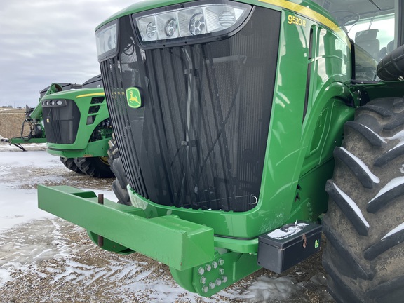 2019 John Deere 9520R Tractor 4WD