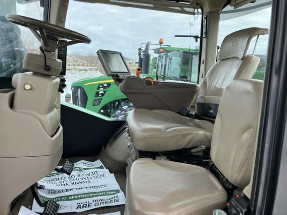 2019 John Deere 9520R Tractor 4WD