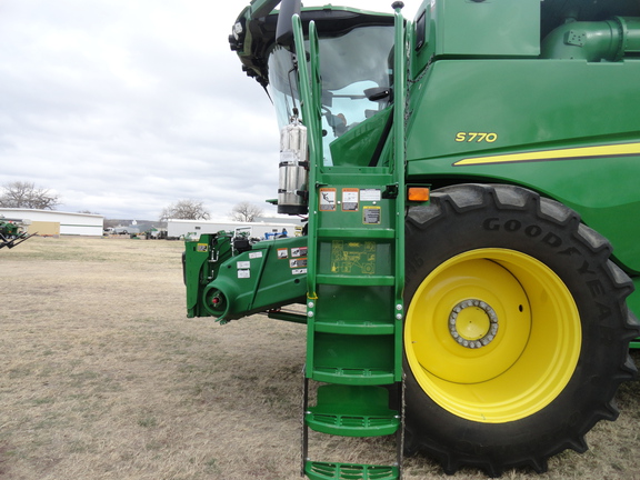 2024 John Deere S770 Combine