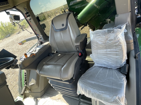 2024 John Deere 8R 410 Tractor