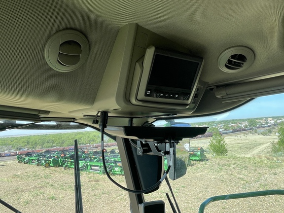 2024 John Deere X9 1000 Combine