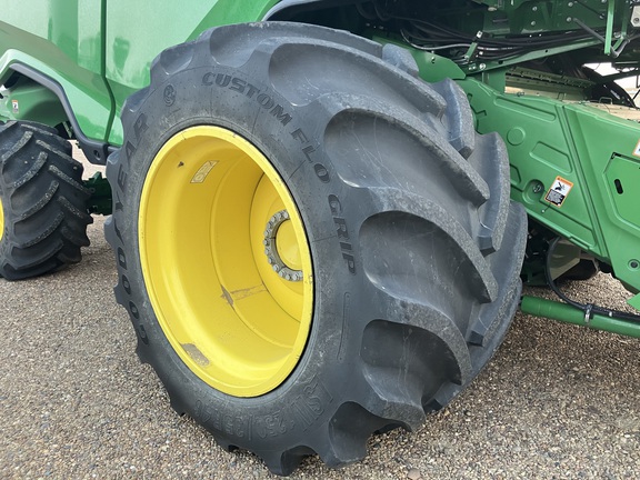 2024 John Deere X9 1000 Combine