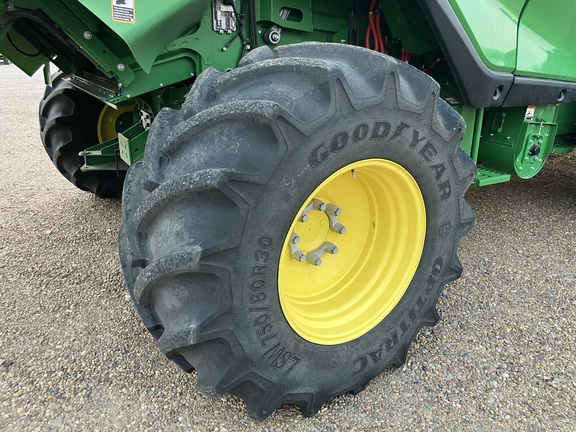 2024 John Deere X9 1000 Combine
