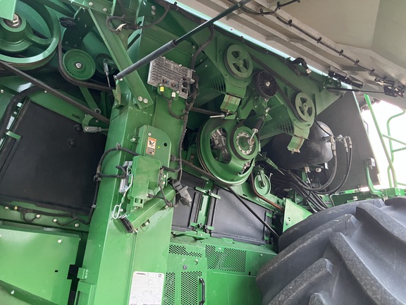 2024 John Deere X9 1000 Combine