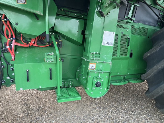 2024 John Deere X9 1000 Combine