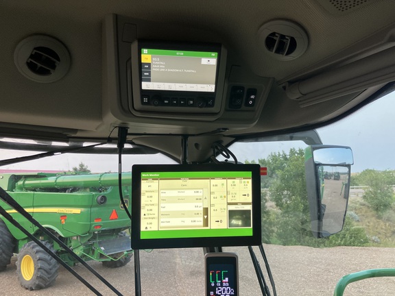 2024 John Deere X9 1000 Combine