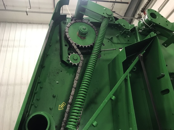 2018 John Deere 560M Baler/Round