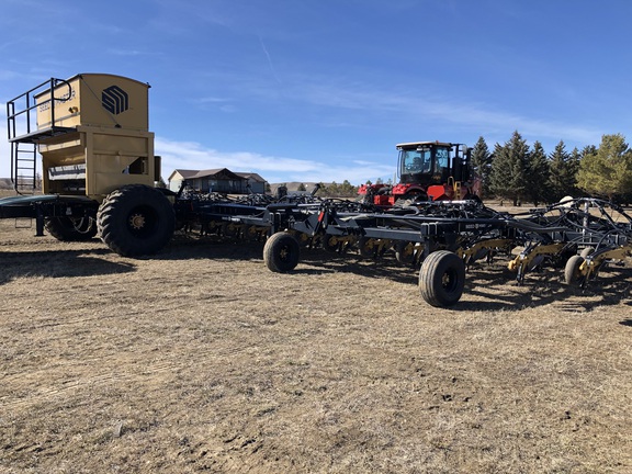 2016 Seed Master 8012 / Nova 780 Air Seeder