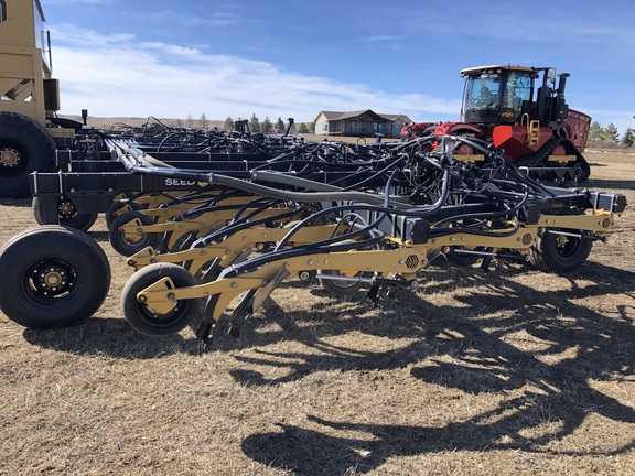 2016 Seed Master 8012 / Nova 780 Air Seeder