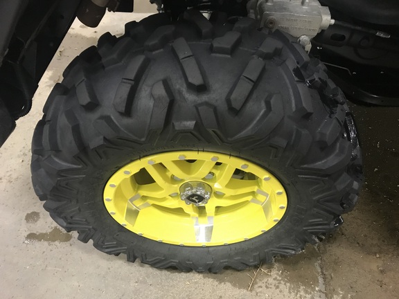 2018 John Deere XUV 835R ATV