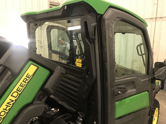 2018 John Deere XUV 835R ATV