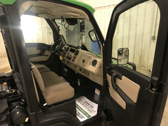 2018 John Deere XUV 835R ATV